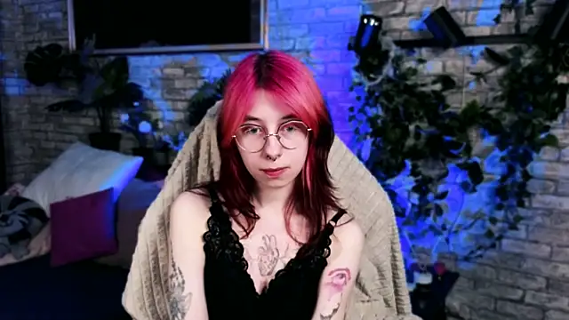 Snapshot of Alice_Nyx chatting on April 2026 08:54:02 PM Alice Nyx online show from April 2026 08:54:02 PM