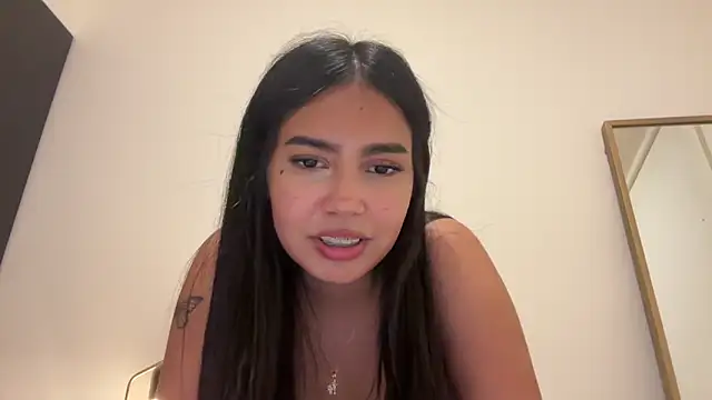 Snapshot of mattbuny chatting on April 2026 05:55:01 AM mattbuny online show from April 2026 05:55:01 AM
