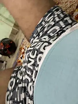 Biglolipopblack online show from April 2026 04:37:01 PM