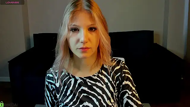 Snapshot of Angelina_Becker chatting on April 2026 01:19:01 AM Angelina Becker online show from April 2026 01:19:01 AM
