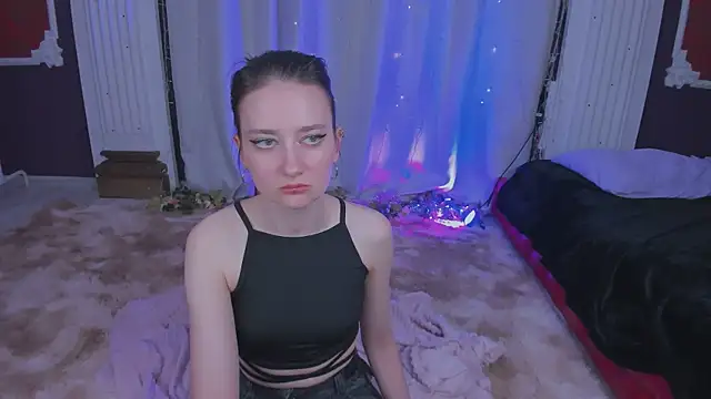 Snapshot of _SummerLila chatting on April 2026 01:33:02 PM SummerLila online show from April 2026 01:33:02 PM