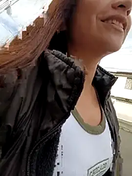 Leticia Hinkley  online show from May 2026 12:24:02 PM