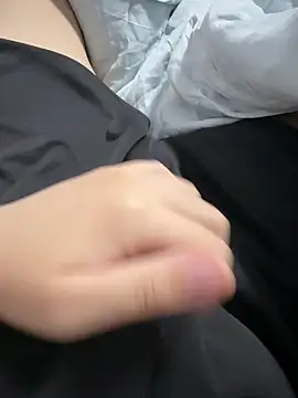 Lalamon2 online show from April 2026 06:12:02 PM