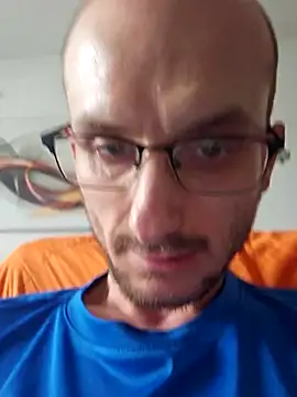 UpbeatXiphias online show from May 2026 01:27:02 PM