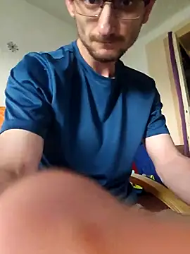 UpbeatXiphias online show from May 2026 03:28:01 PM
