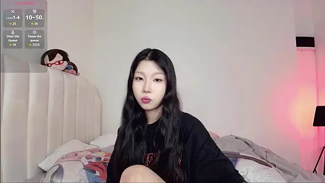Snapshot of ayasinji chatting on April 2026 11:31:02 AM ayasinji online show from April 2026 11:31:02 AM