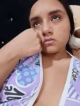 Snapshot of Valentina_Narvaez chatting on June 2026 06:06:02 PM Valentina Narvaez online show from June 2026 06:06:02 PM
