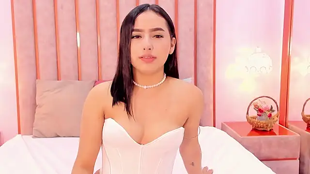 Zoe Monrow online show from July 2026 12:11:02 PM