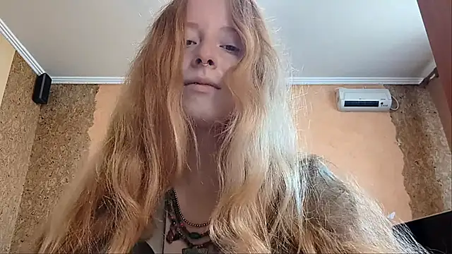 Snapshot of KateVibe_01 chatting on June 2026 03:05:02 AM KateVibe 01 online show from June 2026 03:05:02 AM