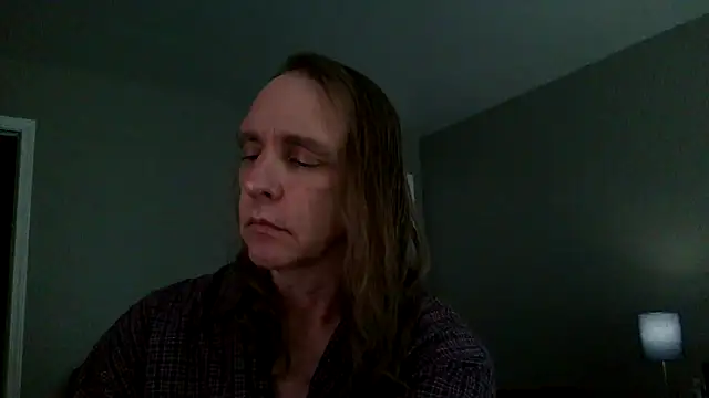 Magnus Luv online show from July 2026 06:40:02 PM