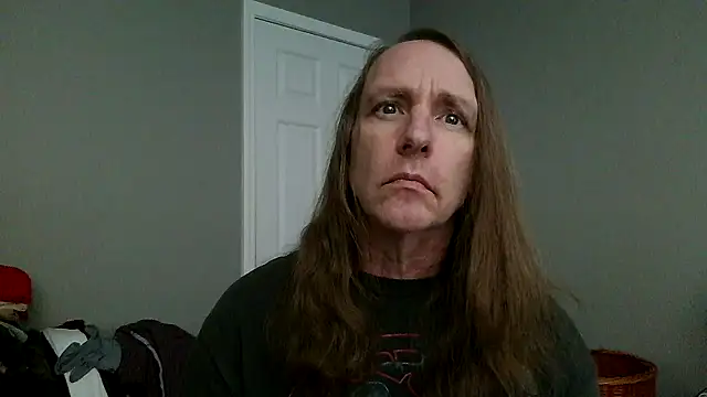 Magnus Luv online show from July 2026 04:44:02 PM