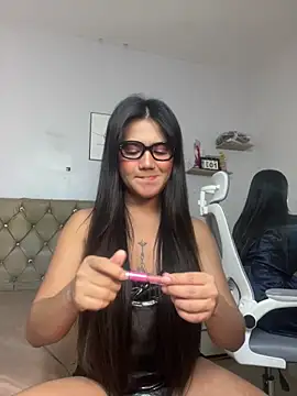 JassmineLove online show from April 2026 04:56:02 PM
