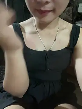   Mochi squirt   online show from April 2026 01:05:02 PM