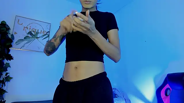 Snapshot of Maddie_Ray chatting on June 2026 11:23:02 AM Maddie Ray online show from June 2026 11:23:02 AM