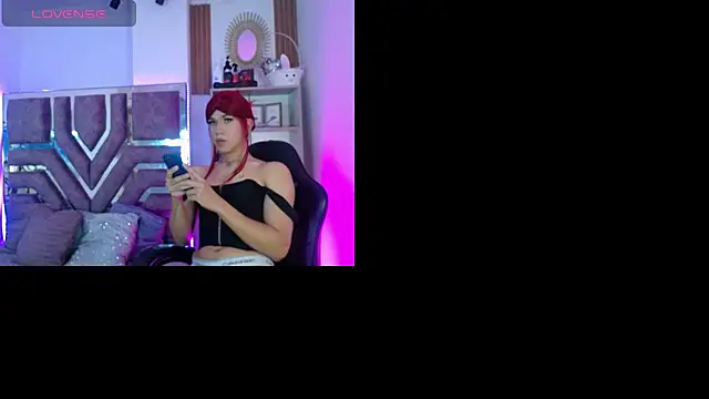 Snapshot of Eva__Walker chatting on April 2026 08:31:01 PM Eva Walker online show from April 2026 08:31:01 PM