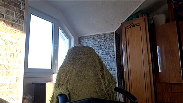 Snapshot of IceeWomen chatting on April 2026 03:12:01 PM IceeWomen online show from April 2026 03:12:01 PM