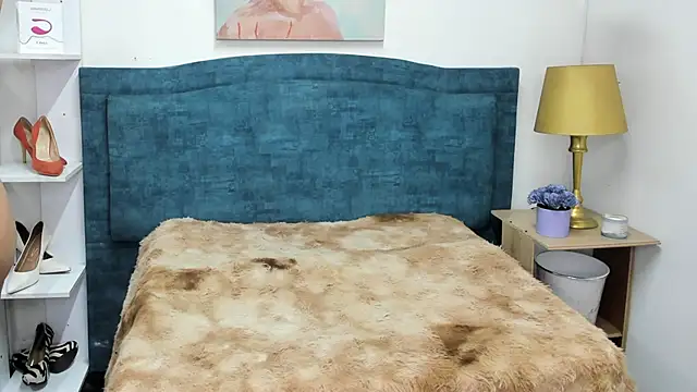 IsadoraVex online show from April 2026 12:45:02 PM