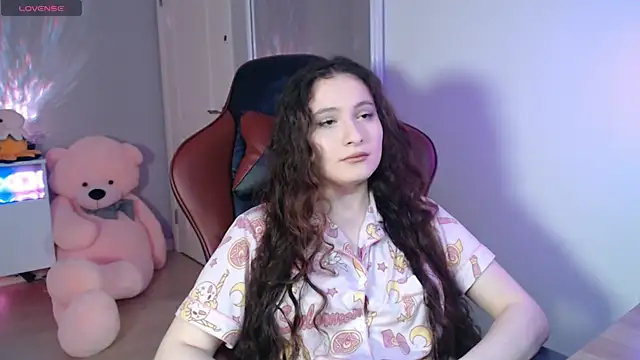solitudebby online show from May 2026 06:34:02 PM