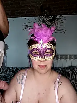 Snapshot of Giochidicoppia chatting on April 2026 09:31:01 PM Giochidicoppia online show from April 2026 09:31:01 PM