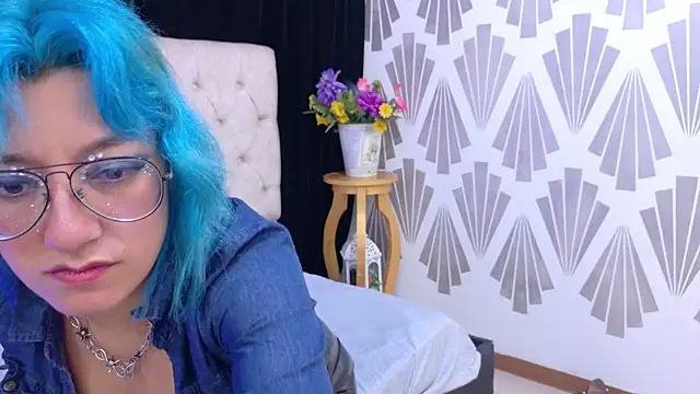 Snapshot of Zafiro_Kitsune chatting on June 2026 03:36:01 AM Zafiro Kitsune online show from June 2026 03:36:01 AM