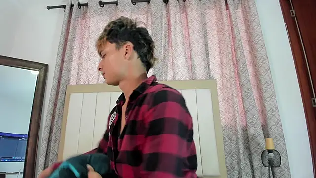 thomas and thiago online show from April 2026 09:38:02 PM