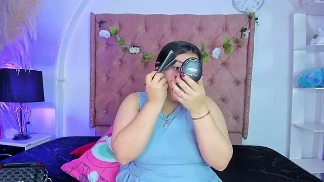 ROSELEI  online show from May 2026 05:01:02 AM