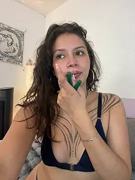 Snapshot of Dreanaa chatting on June 2026 09:05:02 PM Dreanaa online show from June 2026 09:05:02 PM