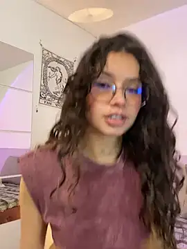 Snapshot of Dreanaa chatting on July 2026 03:58:01 PM Dreanaa online show from July 2026 03:58:01 PM