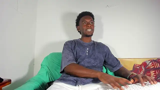 Snapshot of pipe_monstercock chatting on July 2026 09:54:02 PM pipe monstercock online show from July 2026 09:54:02 PM