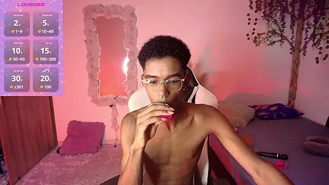 Snapshot of IamAndrey chatting on June 2026 12:11:01 AM IamAndrey online show from June 2026 12:11:01 AM