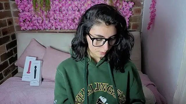 Snapshot of darknesscosplayer56 chatting on April 2026 01:28:02 AM darknesscosplayer56 online show from April 2026 01:28:02 AM