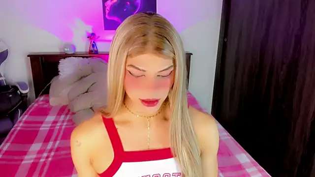 Snapshot of SofiaWinx_15 chatting on April 2026 07:19:01 PM SofiaWinx 15 online show from April 2026 07:19:01 PM