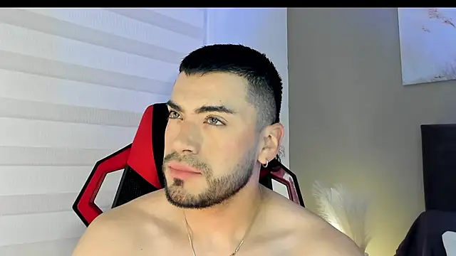 Snapshot of Alexander_Diazz chatting on April 2026 02:14:02 PM Alexander Diazz online show from April 2026 02:14:02 PM