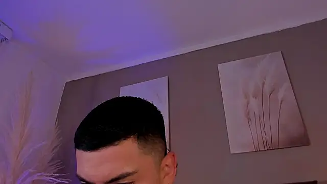 Snapshot of Alexander_Diazz chatting on June 2026 02:10:02 PM Alexander Diazz online show from June 2026 02:10:02 PM