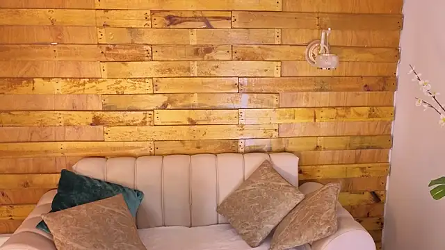 Snapshot of jack_shine chatting on April 2026 04:12:02 AM jack shine online show from April 2026 04:12:02 AM