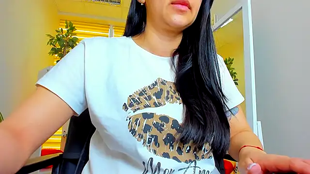 Tianniaa online show from April 2026 09:23:02 AM