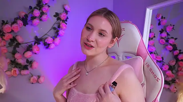 Emilicious online show from May 2026 04:04:02 PM