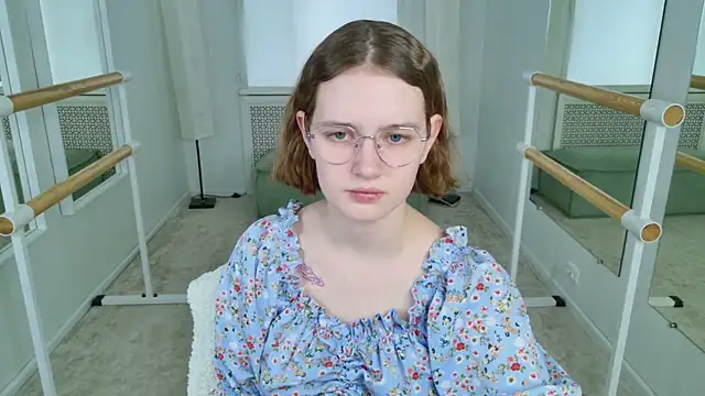 Snapshot of FreeHarmony_ chatting on April 2026 03:13:01 PM FreeHarmony online show from April 2026 03:13:01 PM