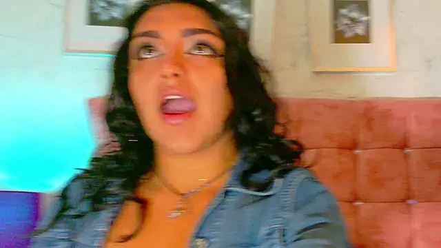 Snapshot of Celeste_Rivera chatting on May 2026 06:35:02 PM Celeste Rivera online show from May 2026 06:35:02 PM