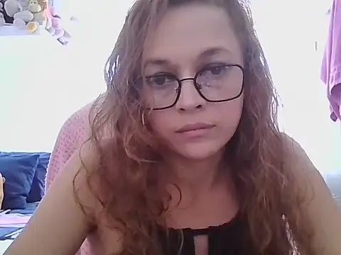 Lannah   online show from April 2026 02:44:01 PM