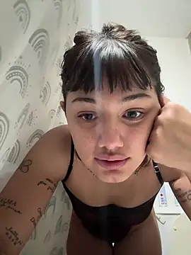 vickdaqui online show from April 2026 08:31:01 PM