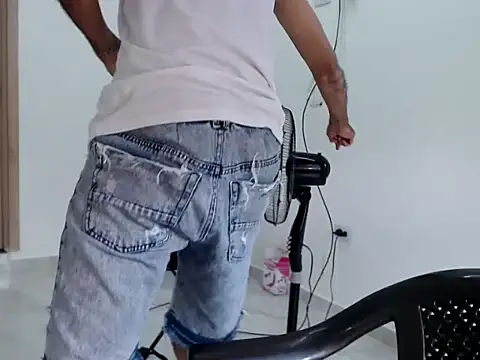 Snapshot of mijoprietosex chatting on April 2026 02:55:01 PM mijoprietosex online show from April 2026 02:55:01 PM