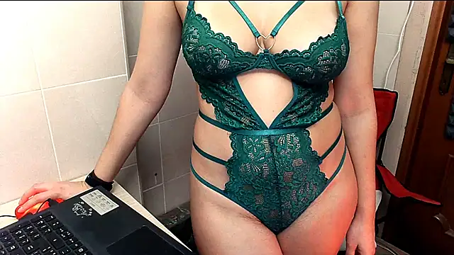 littledream20 online show from February 2026 04:56:01 AM