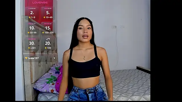 pocahontasbaby  online show from April 2026 12:05:01 AM