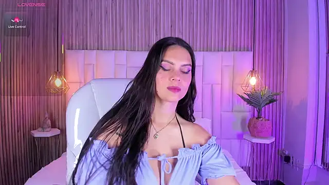 NicolSantos online show from May 2026 11:48:01 AM