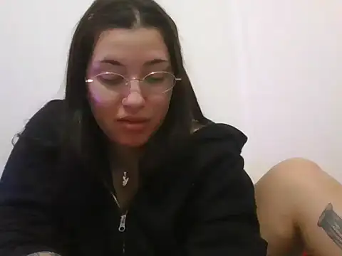 cherryxxox online show from April 2026 01:52:02 AM