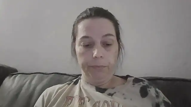 lily1982 online show from April 2026 01:19:02 AM