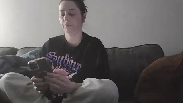 lily1982 online show from May 2026 05:01:02 AM