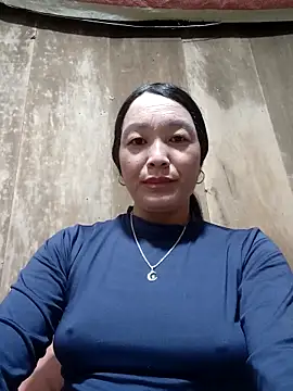 vanlucky2 online show from April 2026 02:49:02 AM