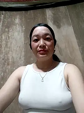 vanlucky2 online show from May 2026 10:36:01 PM